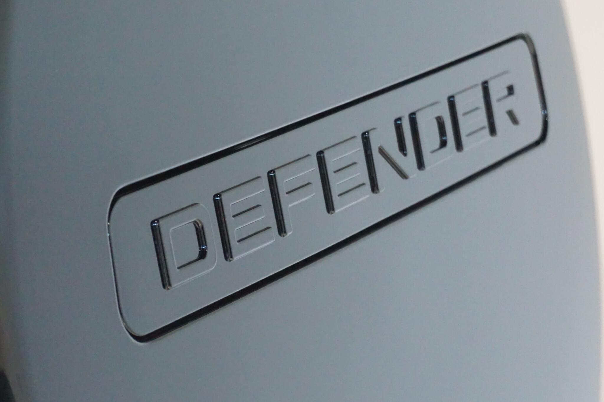 Land Rover Defender 110 3.0 D350 MHEV X-Dynamic HSE SUV 5dr Diesel Auto 4WD Euro 6 (s/s) (350 ps)